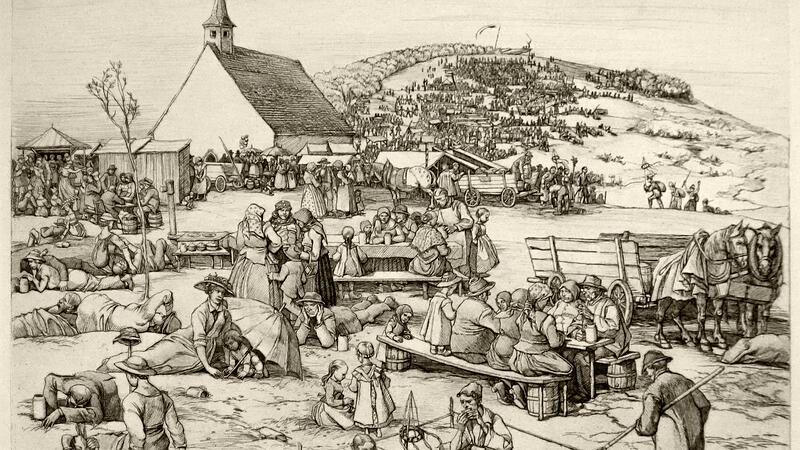 Diese Radierung von Rudolf Schiestl zeigt den Festbetrieb auf dem Walberla ungemein detailreich.Forchheim & Fränkische Schweiz Diese Radierung von Rudolf Schiestl zeigt den Festbetrieb auf dem Walberla ungemein detailreich.Forchheim & Fränkische Schweiz
