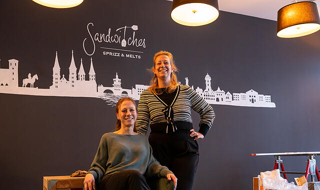 Schon bald gibt es in Bamberg einen neuen Gastro-Betrieb: Im Oktober eröffnen Annett Malter (l.) und Anja Bach ihr Café und ihre Sportbar „SandwiTches“.