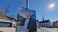 Daniel Wehner (CSU) wirbt in Burkardroth um Stimmen für das Bürgermeisteramt. Daniel Wehner (CSU) wirbt in Burkardroth um Stimmen für das Bürgermeisteramt.