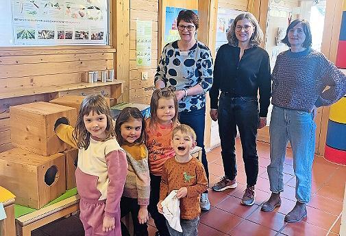 Karin Uri (Referentin f&uuml;r Ern&auml;hrung und Hauswirtschaft), Dr. Stephanie Hund und eine P&auml;dagogin vom Kompetenzzentrum f&uuml;r Ern&auml;hrung.