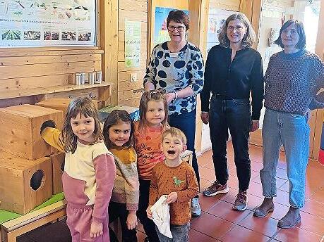 Karin Uri (Referentin f&uuml;r Ern&auml;hrung und Hauswirtschaft), Dr. Stephanie Hund und eine P&auml;dagogin vom Kompetenzzentrum f&uuml;r Ern&auml;hrung.