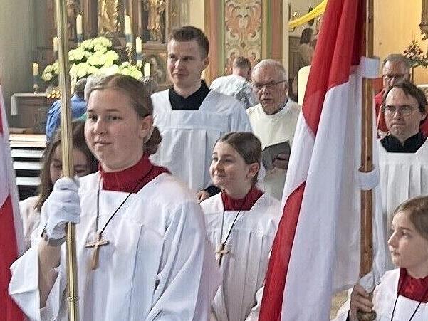 In Schw&uuml;rbitz fand ein festlicher Gottesdienst statt.