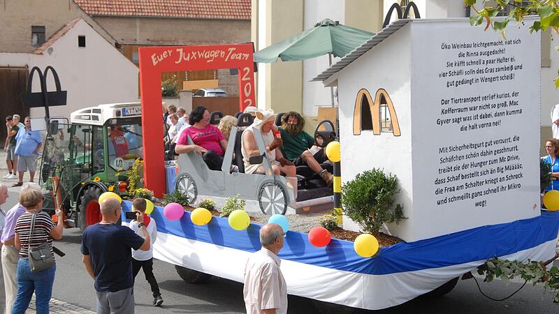Die Juxwagen-Gang sorgte für einen Brüller, in dem sie eine tierische Glanztat thematisierte. Die Juxwagen-Gang sorgte für einen Brüller, in dem sie eine tierische Glanztat thematisierte.