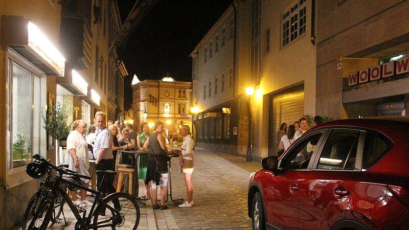 Eigentlich sollten nachts keine Autos durch die Buchbindergasse fahren, doch nicht alle Pkw-Fahrer hielten sich daran.