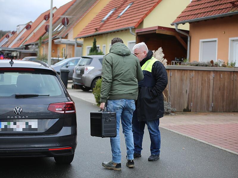 Familiendrama in Weisendorf: Junge (17) tötet Schwester (14) und verletzt Mutter (41) schwer