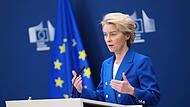 Die Präsidentin der Europäischen Kommission, Ursula von der Leyen, spricht zum Verteidigungspaket im EU-Hauptquartier. Die Präsidentin der Europäischen Kommission, Ursula von der Leyen, spricht zum Verteidigungspaket im EU-Hauptquartier.