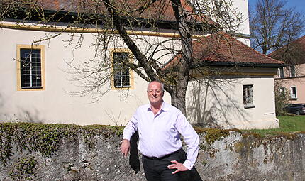 Pfarrer Kleinweisach: Hermann Ruttmann Wie Hermann Ruttmann Immobilien, Gesellschaft und Kirche verbinden möchte.