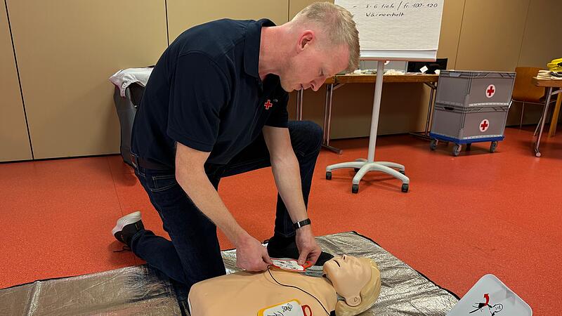 Erste Hilfe leicht gemacht mit DefibrillatorForchheim & Fränkische Schweiz Erste Hilfe leicht gemacht mit Defibrillator