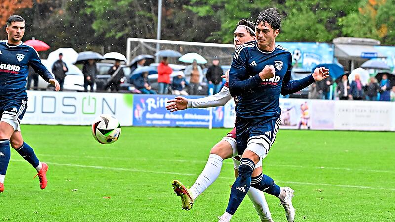 Sinan G&uuml;meci (hier im Heimspiel gegen H&ouml;sbach-Bahnhof) schoss in Aschaffenburg das 2:1-Siegtor.