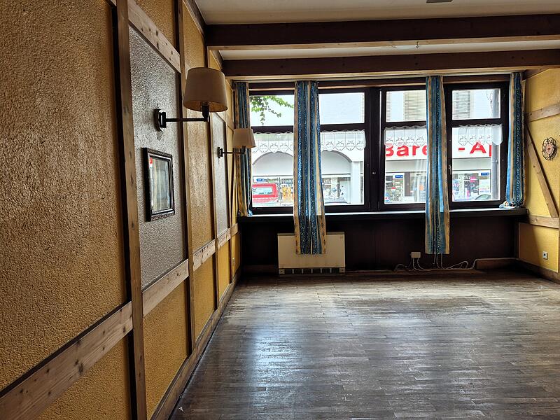 Die Räume in der Kulmbacher Straße haben ihren ganz eigenen Charme.Ein Streifzug durch die künftigen Räume des Blueberry Hill. Die Räume in der Kulmbacher Straße haben ihren ganz eigenen Charme.Ein Streifzug durch die künftigen Räume des Blueberry Hill.