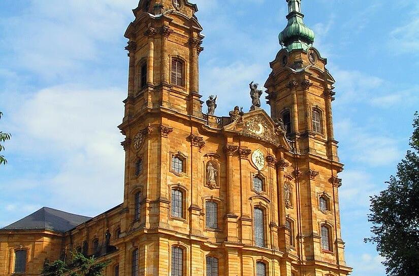Zwei Türme prägen die Basilika Vierzehnheiligen.
