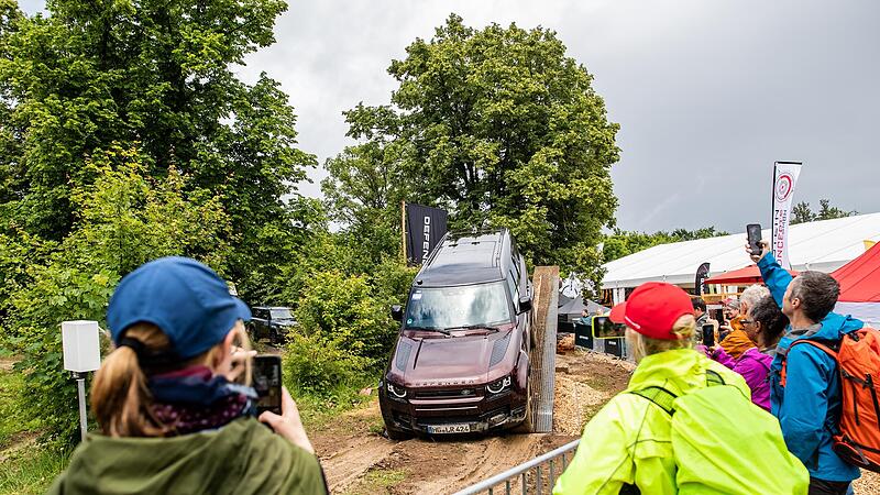 Beliebt sind Jahr f&uuml;r Jahr die Teststrecken auf der Offroad-Messe.
