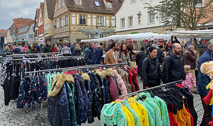 Wenn auch noch das Wetter passt, sind alle zufrieden an den verkaufsoffenen Sonntagen: Wie hier am 6. Oktober soll es auch 2025 wieder vier Termine geben.