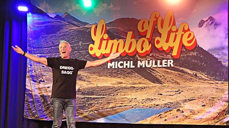 Der bekannte Kabarettist und Comedian Michl Müller bei seinem Programm „Limbo of life“. Günther Geiling Der bekannte Kabarettist und Comedian Michl Müller bei seinem Programm „Limbo of life“. Günther Geiling
