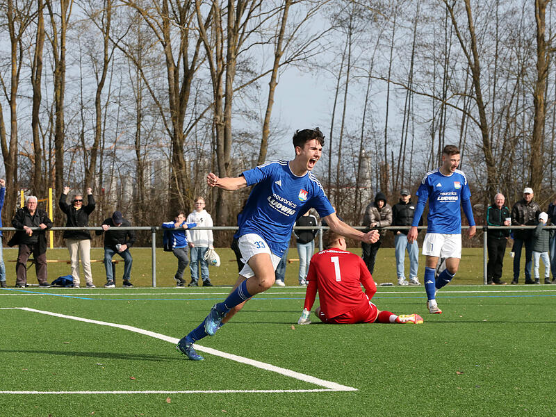 Das war die Entscheidung: Nico Plätzer bejubelt seinen Treffer zum 4:1. Das war die Entscheidung: Nico Plätzer bejubelt seinen Treffer zum 4:1.