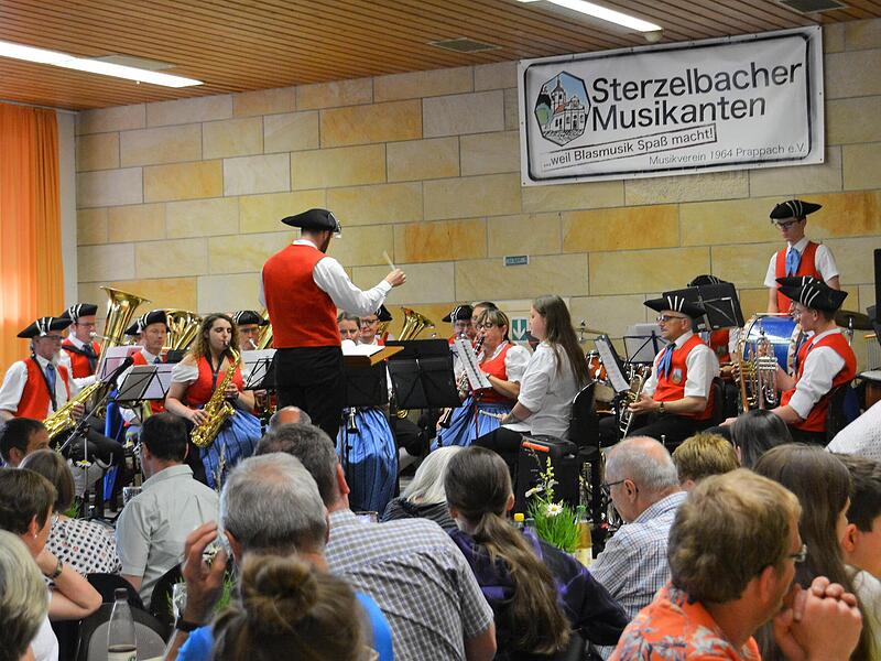 Ein Abend für die Blasmusik in Prappach: Konzert der Sterzelbacher Musikanten