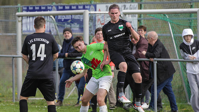 Der 19-j&auml;hrige Luis Deckelmann (gr&uuml;nes Trikot) ist ein Wolfersgr&uuml;ner Eigengew&auml;chs. In der kommenden Saison werden er und seine Teamkollegen von Frank Hauck trainiert.