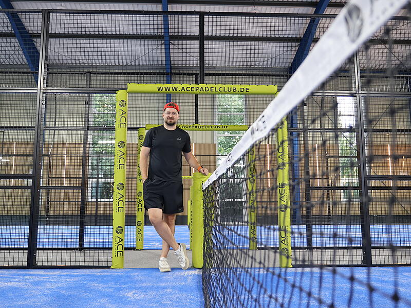 Armanni Tomescu eröffnet eine neue Padelhalle in Bamberg Armanni Tomescu eröffnet eine neue Padelhalle in Bamberg.