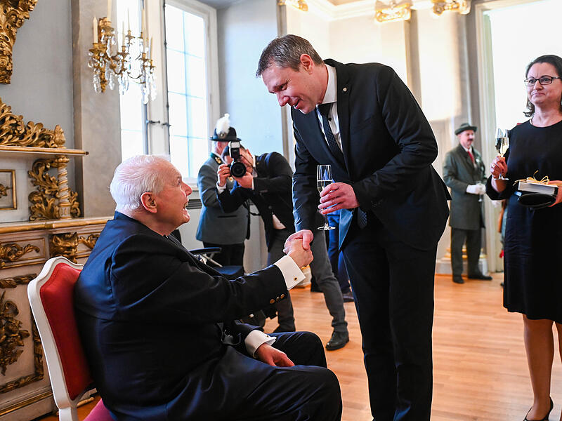 Gro&szlig;er Empfang in Coburg: Mehr als 200 geladene G&auml;ste gratulierten Andreas Prinz von Sachsen-Coburg und Gotha zum 80. Geburtstag.