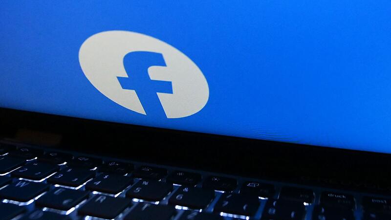 Facebook-Logo Facebook-Logo