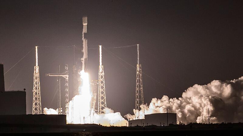 SpaceX startet die Mission Starlink 10-36
