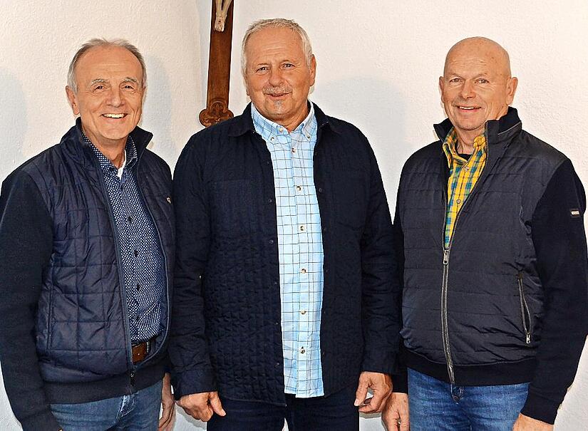 Von links: Markus Grüner (Bürgermeister), Heinz Knoll, Bernhard Brütting (Obmann).