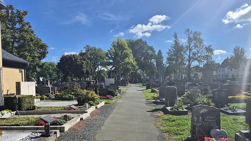 Kronach leuchtet wird 2027 nicht auf dem Friedhof stattfinden.
