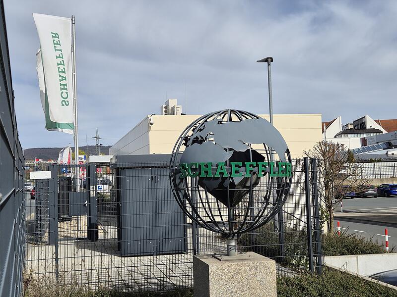 Bei Schaeffler in Hirschaid arbeiten aktuell noch rund 1300 Menschen Bei Schaeffler in Hirschaid arbeiten aktuell noch rund 1300 Menschen