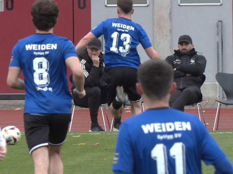 Carl-Philipp Schiebel trug während des Spiels seines FC Coburg gegen Weiden