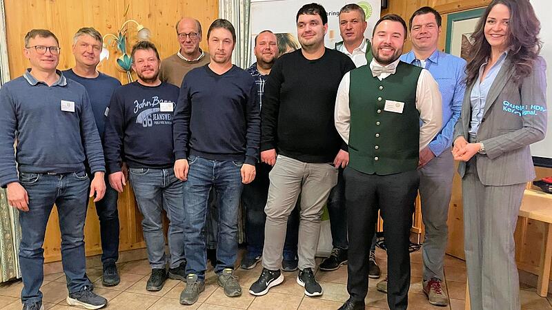 Das ist der neue Gesamtvorstand, der die n&auml;chsten Jahre dem Maschinen- und Betriebshilfering vorstehen wird; mit der neuen Vorsitzenden Susanne Reichert (rechts) sowie Gesch&auml;ftsf&uuml;hrer Fabian Zipfel (dritter von rechts).