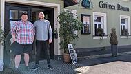 Neustart im Grünen Baum Bad Staffelstein mit fränkischer Küche und Live-Musik - Gastwirt Peter Mejsner (links) und Mitarbeiter Gregor. Neustart im Grünen Baum Bad Staffelstein mit fränkischer Küche und Live-Musik - Gastwirt Peter Mejsner (links) und Mitarbeiter Gregor.