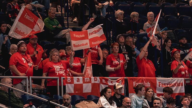 19 Fans des Fanclubs Faszination Basketball begleiteten ihr Team am Sonntag nach Braunschweig.