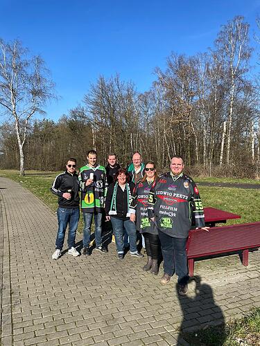 Höchstadt Alligators bei den Hannover Scorpions: Fans am Rastplatz vor Spiel 1