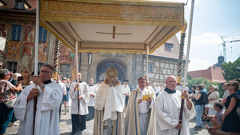 Fronleichnamsprozession Bamberg 2025Fronleichnamsprozession Bamberg 2025