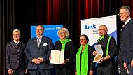 (v.l.): Bernd Sibler (BMR), Carsten Ahlers (Sängergruppe), Sandra Metz, Manuela Mahlmeister, Elmar Brehm (jeweils SV Burkardroth) und Markus Blume. (v.l.): Bernd Sibler (BMR), Carsten Ahlers (Sängergruppe), Sandra Metz, Manuela Mahlmeister, Elmar Brehm (jeweils SV Burkardroth) und Markus Blume.