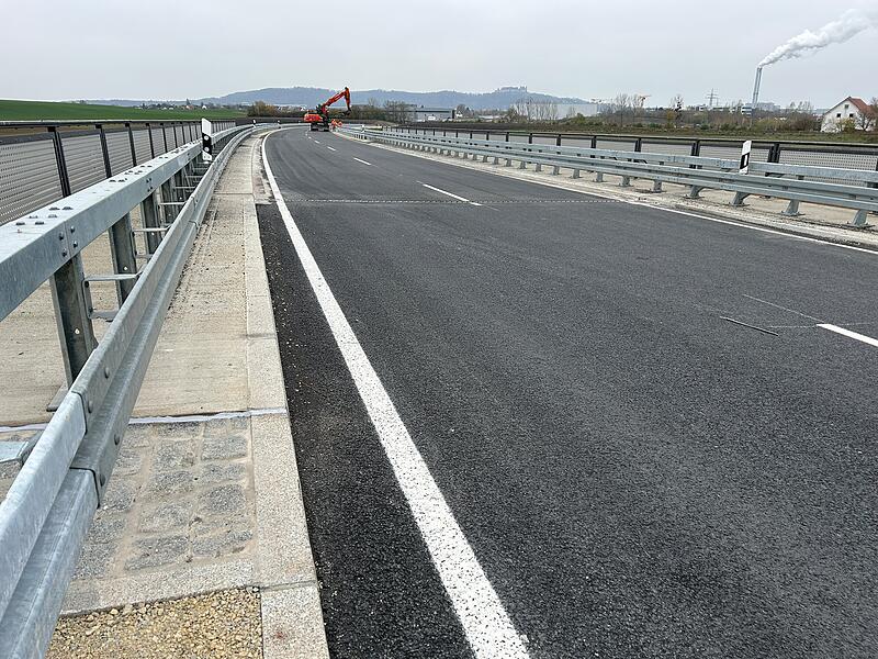 Neue Trasse der Staatsstraße 2205 zwischen Coburg und Wiesenfeld