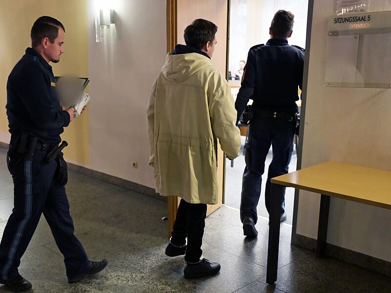 Beginn Prozess gegen einen Altenpfleger wegen Mordes
