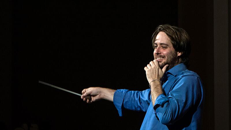 Daniel Carter ist seit Februar 2021 Generalmusikdirektor am Landestheater Coburg.