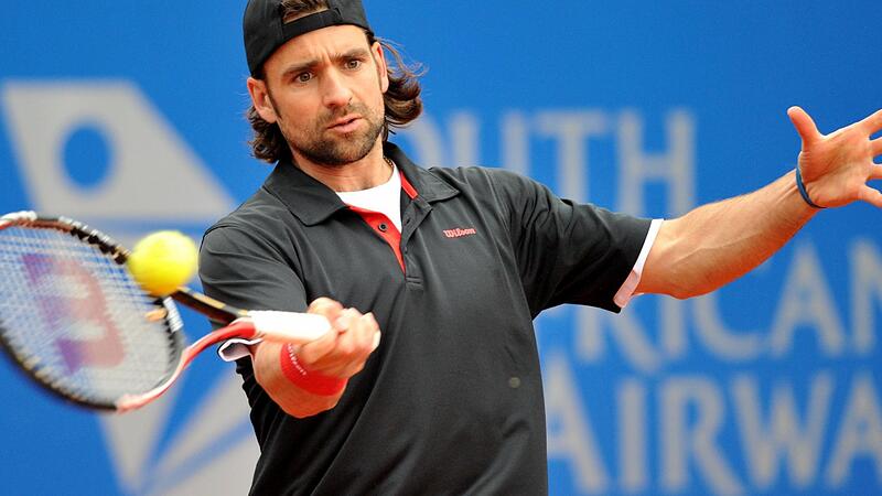 Der ehemalige deutsche Tennisprofi Nicolas Kiefer kommt n&auml;chstes Jahr zum FC Eltingshausen.