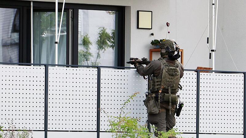 Zwei Verletzte nach Streit - Verdächtiger tot gefunden Zwei Verletzte nach Streit - Verdächtiger tot gefunden