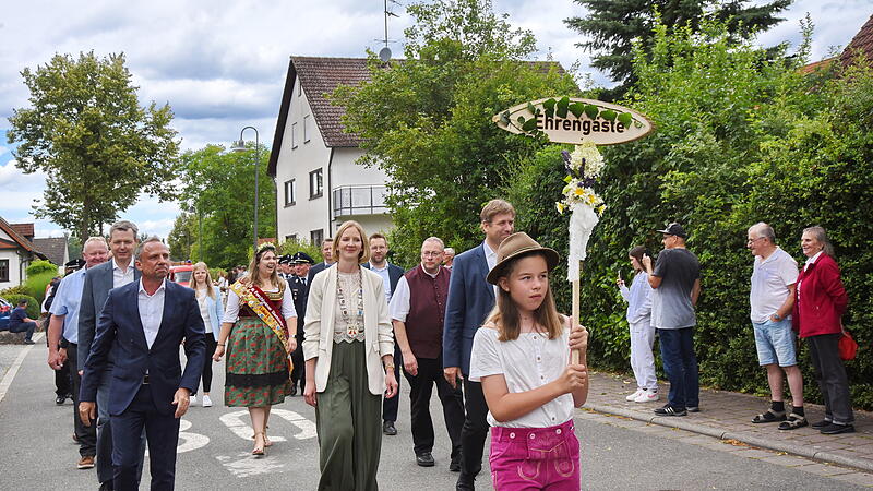 Festumzug Gosberg 2024Festumzug Gosberg 2024