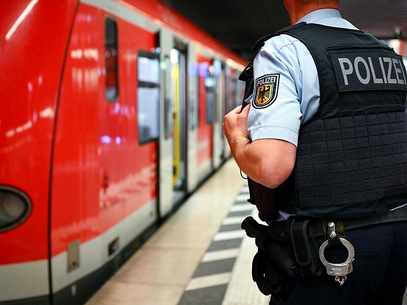 Bundespolizei am Bahnhof Bundespolizei am Bahnhof