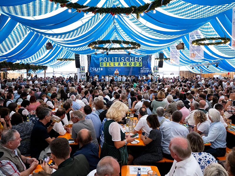 Politischer Frühschoppen auf dem Volksfest Gillamoos