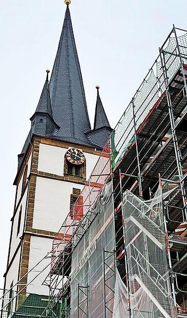 Geplant ist, die Sanierung des Kirchendachs von St. Kilian im Laufe des Jahres fertigzustellen.