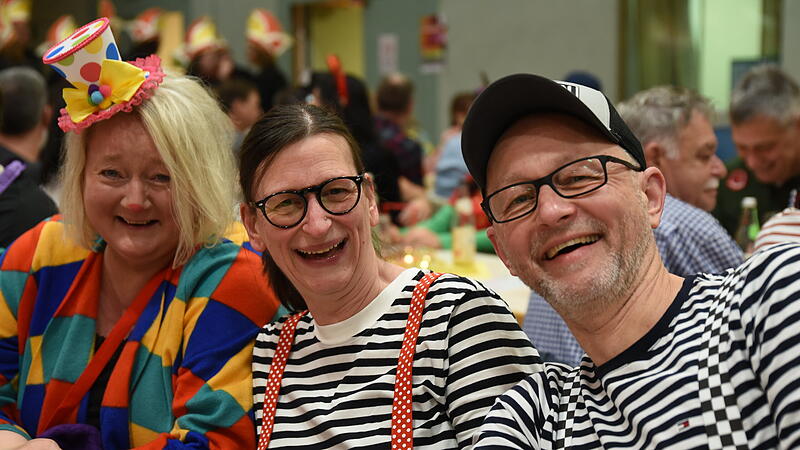 Ausgelassene Stimmung bei guter Unterhaltung. So bunt war die Prunksitzung 2026 in Heroldsbach.