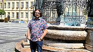 Kabarettist und Autor Florian Herrnleben auf dem Maxplatz in Bamberg Kabarettist und Autor Florian Herrnleben auf dem Maxplatz in Bamberg