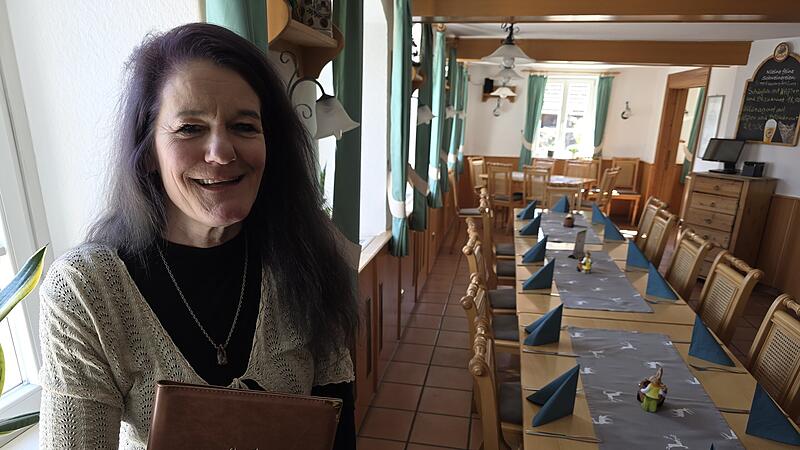 Tina Gebert ist die neue Wirtin im "Zum Goldenen Kreuz" in Untererthal.