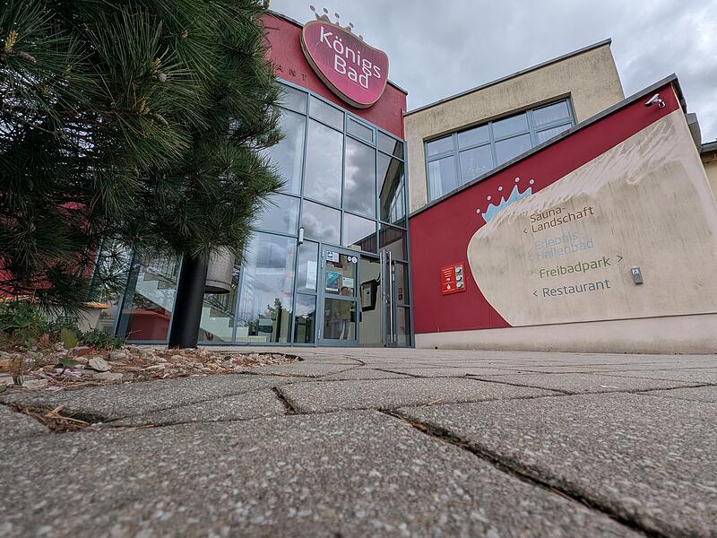 Königsbad ForchheimForchheim & Fränkische Schweiz Das Königsbad in Forchheim ist beliebt bei Besuchern aus der gesamten Region. Dennoch wächst das wirtschaftliche Minus.