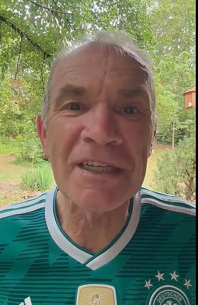 Fredi Breunig ordnet das WM-Geschehen für den Fränkischen Tag humoristisch ein. Fredi Breunig ordnet das WM-Geschehen für den Fränkischen Tag humoristisch ein.