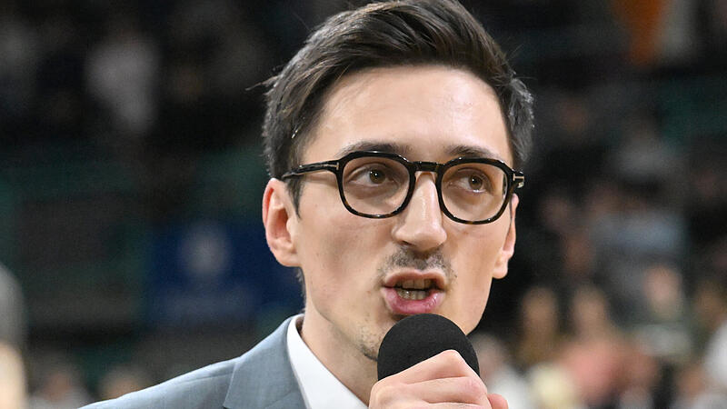 Sport Basketball Saison 2024 / 2025   2. Basketballbundesliga ProA  21. Spieltag am Samstag 01.02.2025 Spielort Oberfrankenhalle Bayreuth Spielbeginn 19.00 h BBC Bayreuth gegen Artland Dragons Halbzeitergebnis  46:45 Endstand 83 : 77 Friedrich Hartung Vor